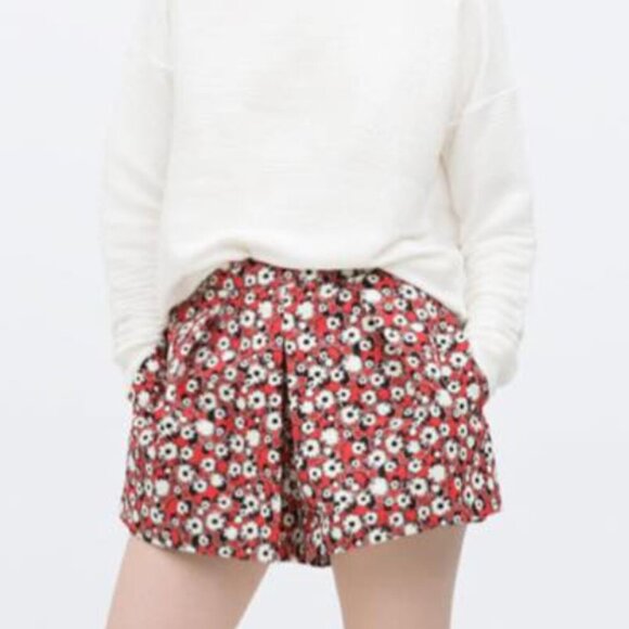 NWT Zara TRF Floral Print Pleated Shorts S - Picture 1 of 12